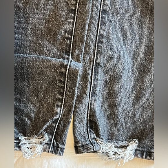 Like New Good American Jeans - Picture 2 of 6